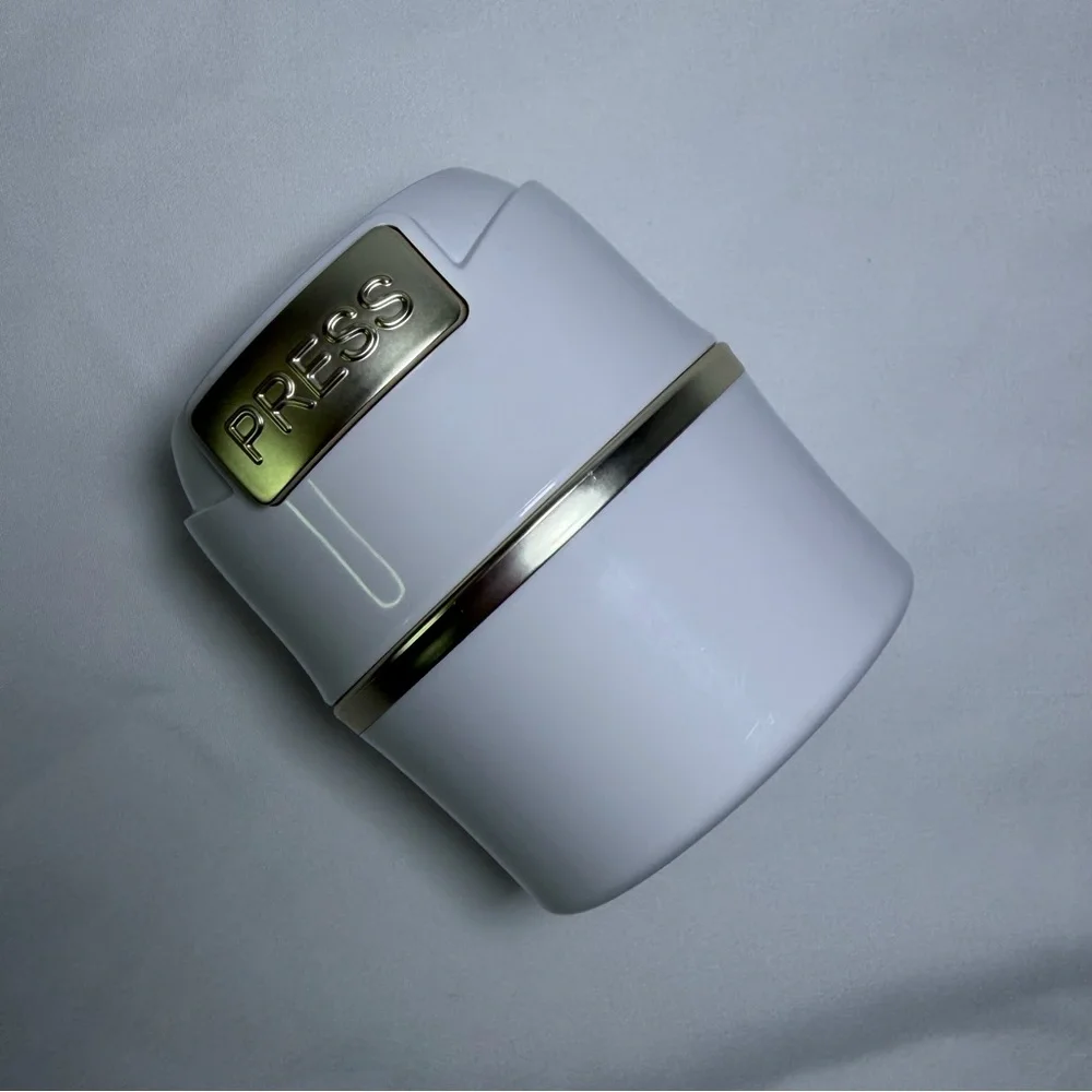 Brand New White Makeup & Cosmetic Protective Easy Beauty Storage Small Container